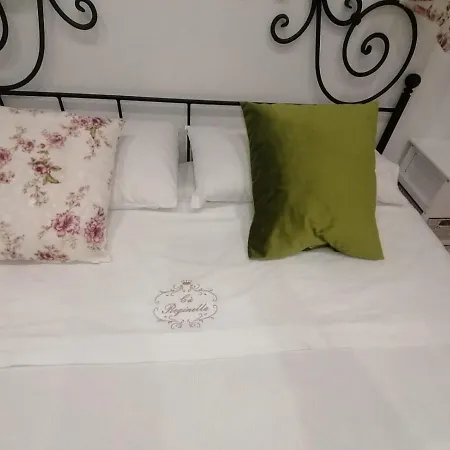 Couette-café Ca Reginella Diano dʼAlba