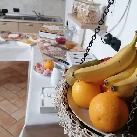 Ca Reginella Couette-café Diano dʼAlba